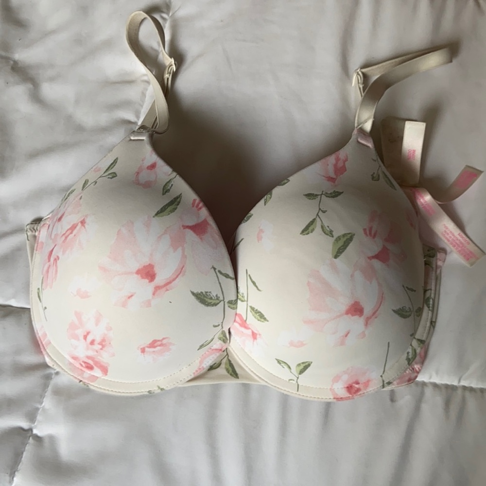 Victoria’s Secret Pink Bra